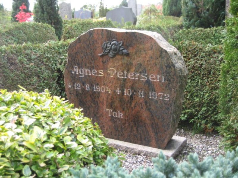 Agnes Petersen.jpg